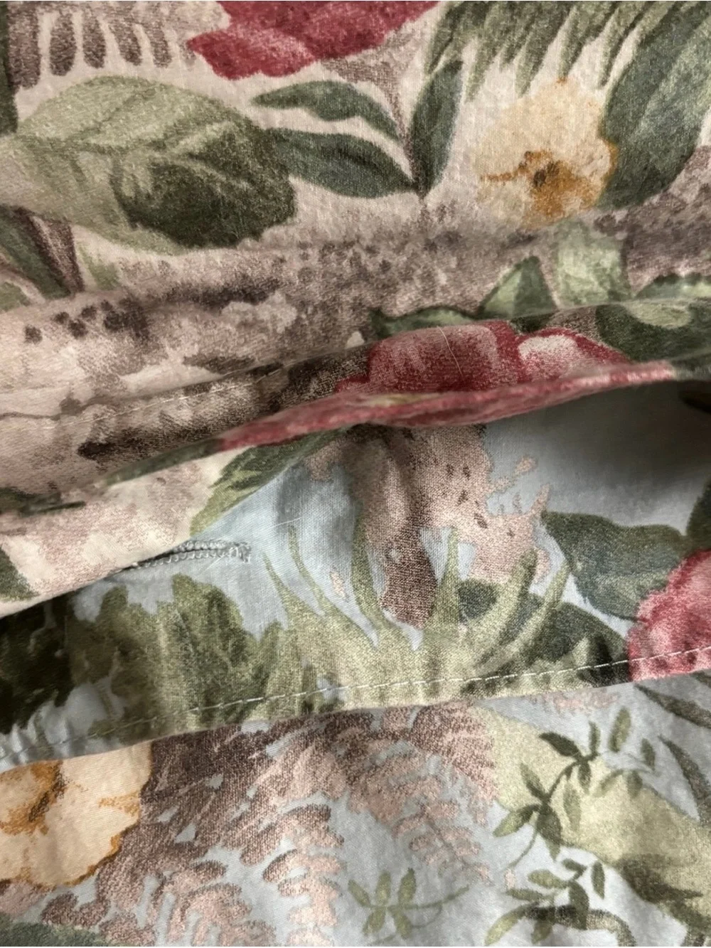 EUC Pottery Barn Queen Duvet & Pair Standard Shams